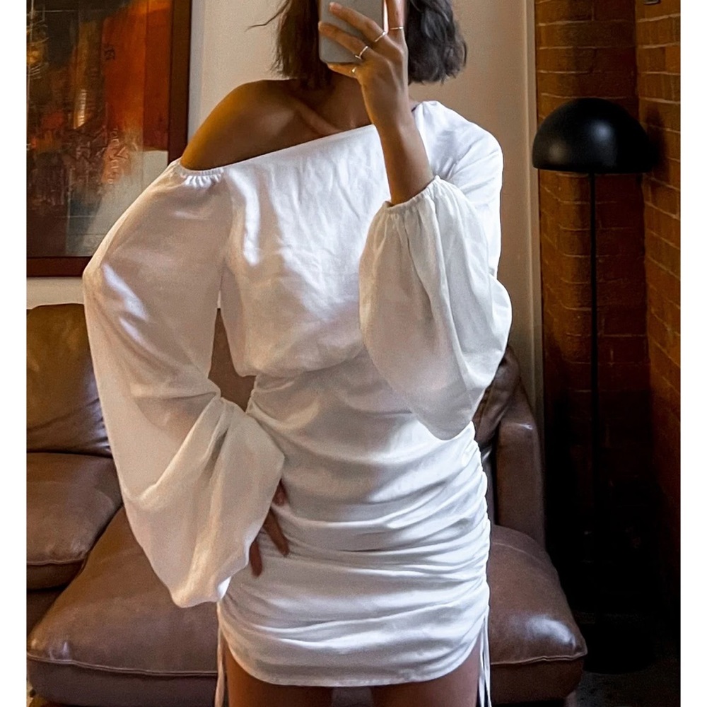 Elegant Off-Shoulder White Mini Dress - Picture 9 of 11